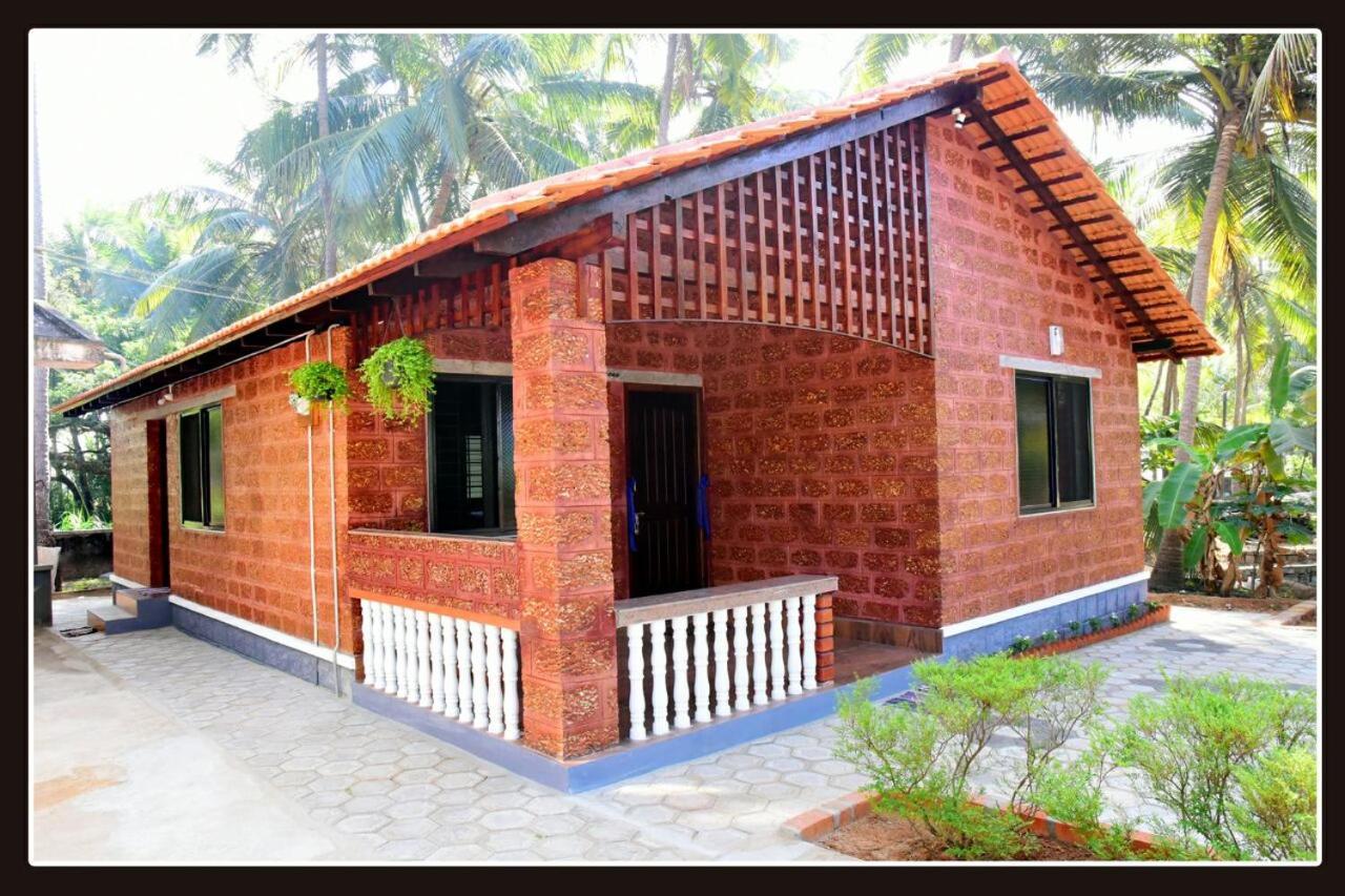 Tiny Waves Villa Udupi Buitenkant foto